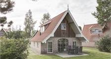 Bungalow 4L-Farm house at Landal De Hellendoornse Berg